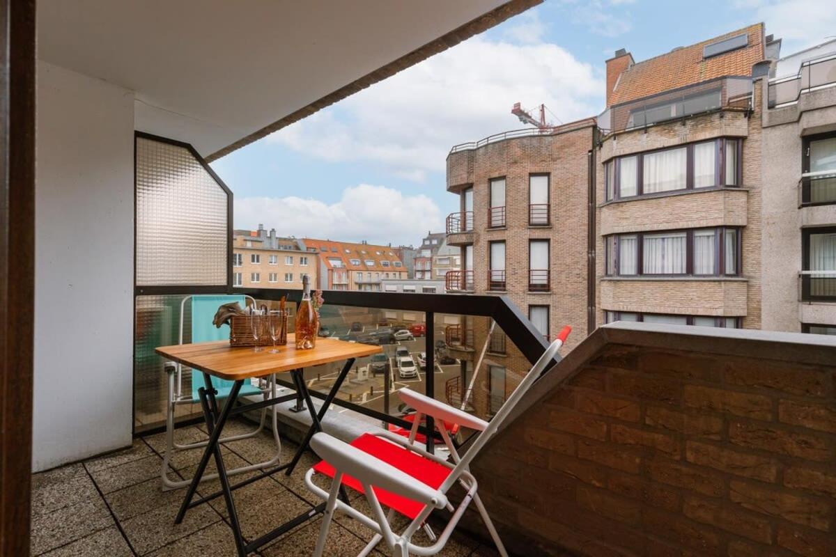 Huswell - Authentic Apartment With Terraces And Parking Knokke-Heist Exterior foto