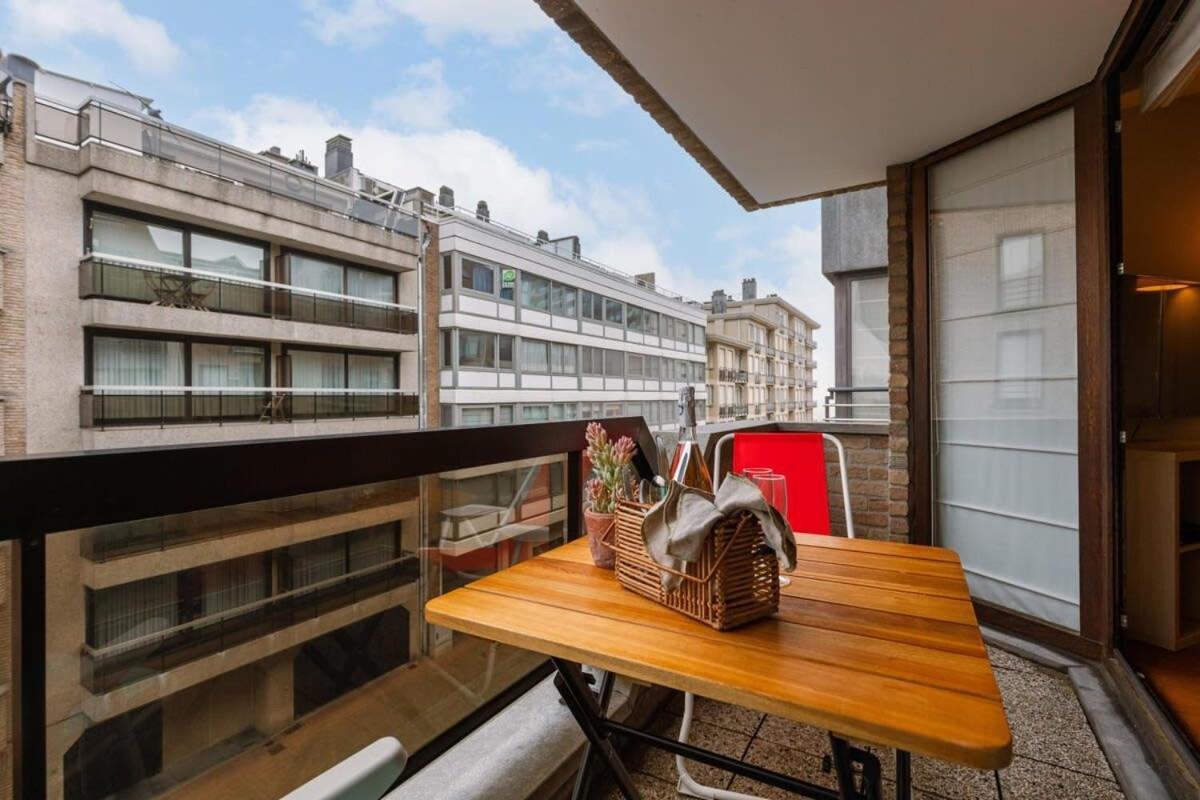 Huswell - Authentic Apartment With Terraces And Parking Knokke-Heist Exterior foto